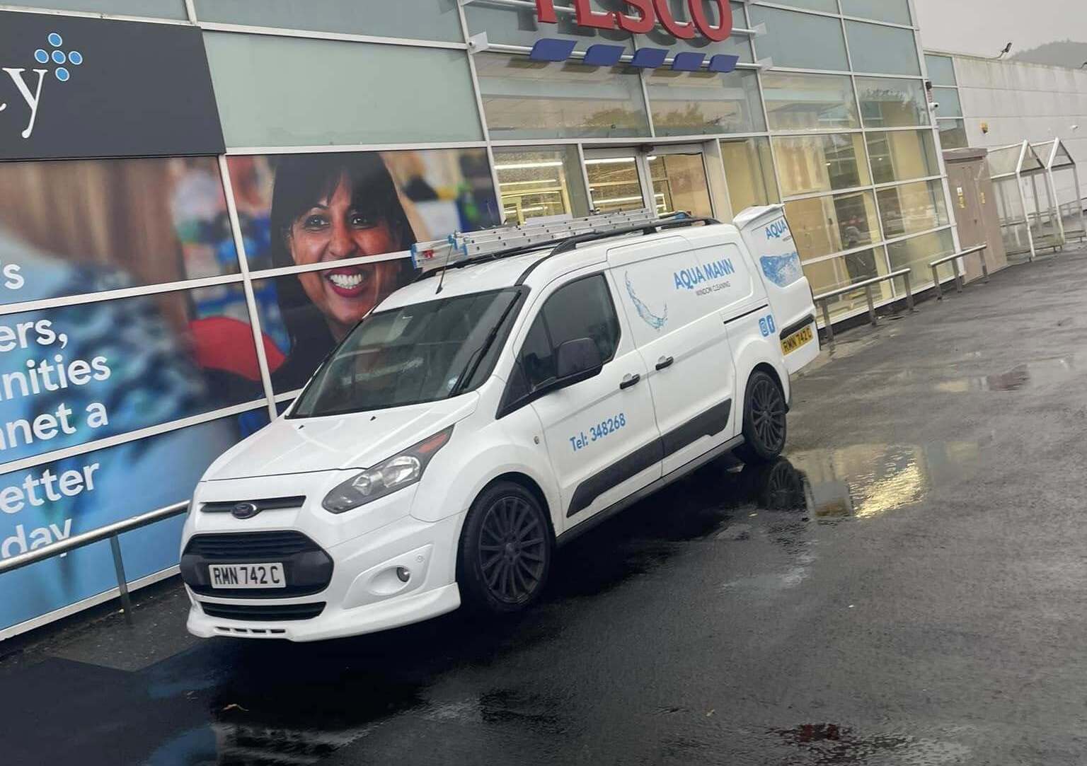 Aqua Mann window cleaning