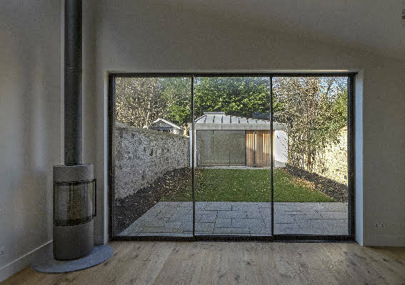 horncastle:thomas Limited