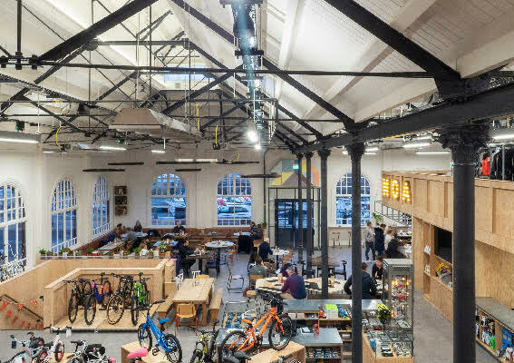 horncastle:thomas Limited