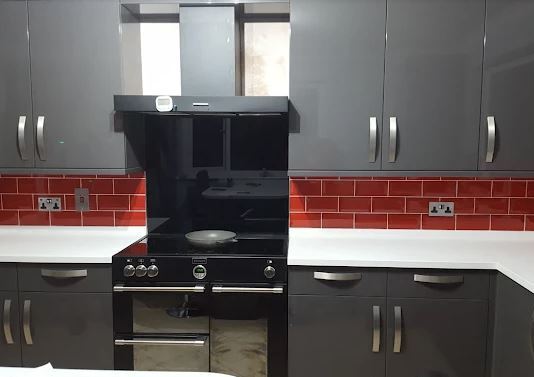 Darren Challis Kitchen Installation Services Ltd
