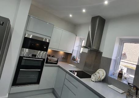 Darren Challis Kitchen Installation Services Ltd
